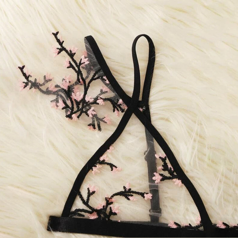 Odette · HZ IN-130 — Embroidered Lace Set