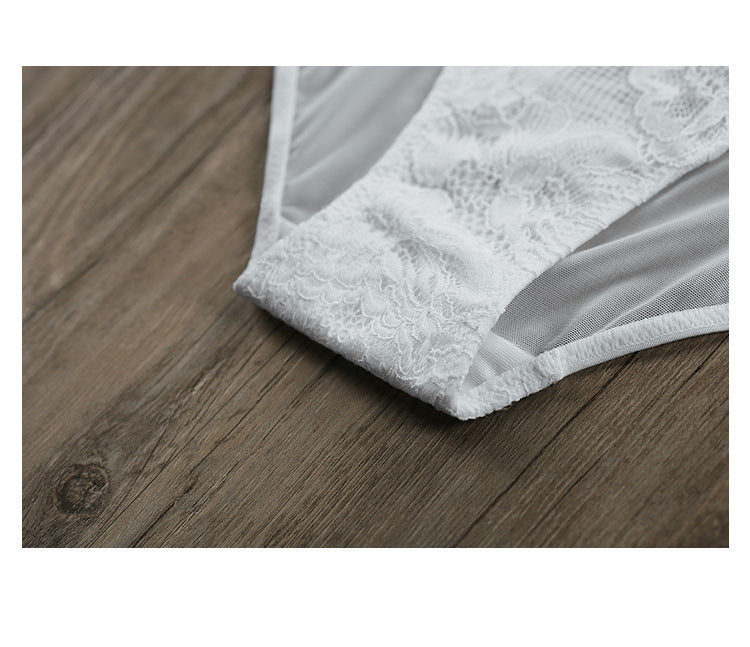 Ninon · HZ IN-133 — Lace Triangle Set