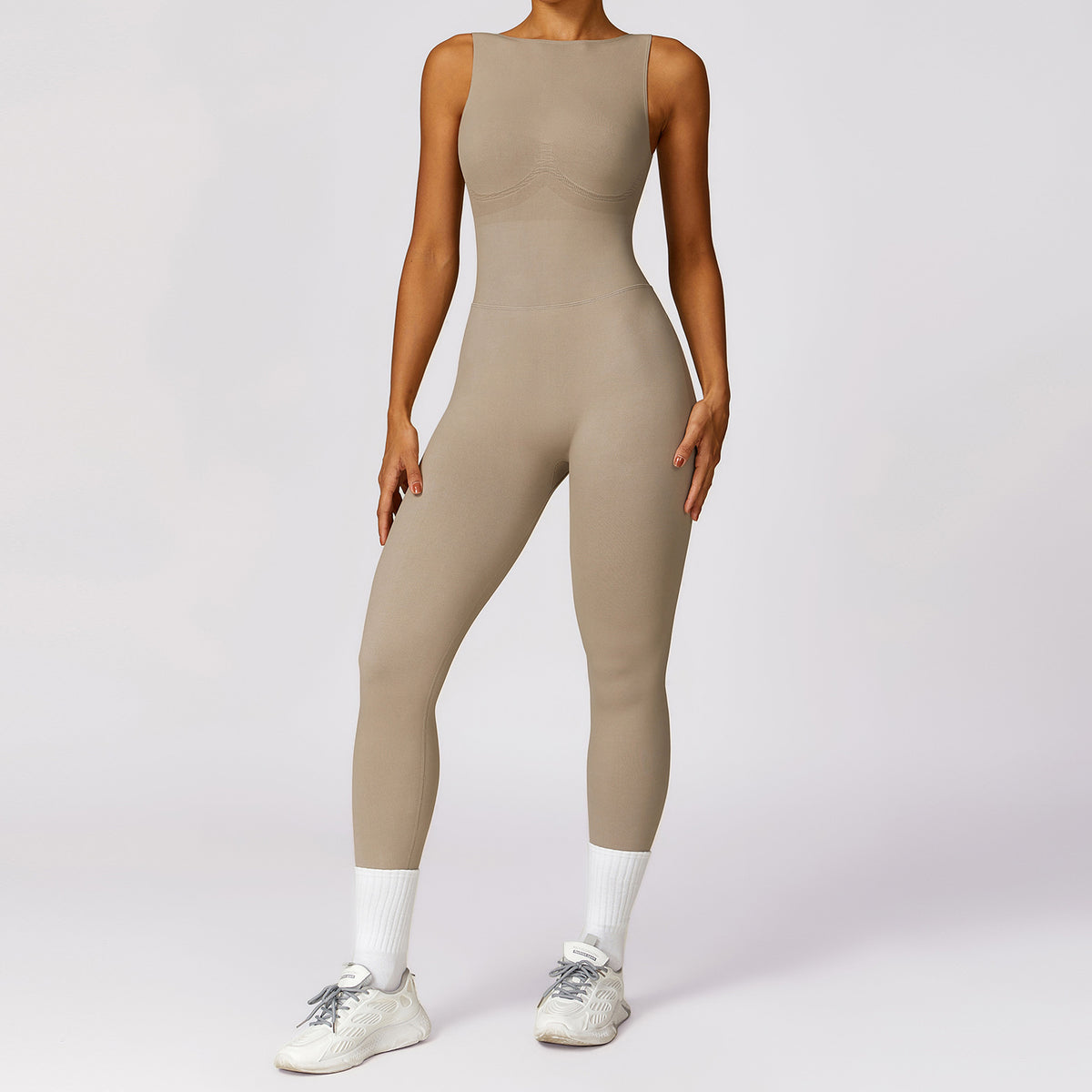 Nuque · HZ AC-41 — open-back sculpt jumpsuit