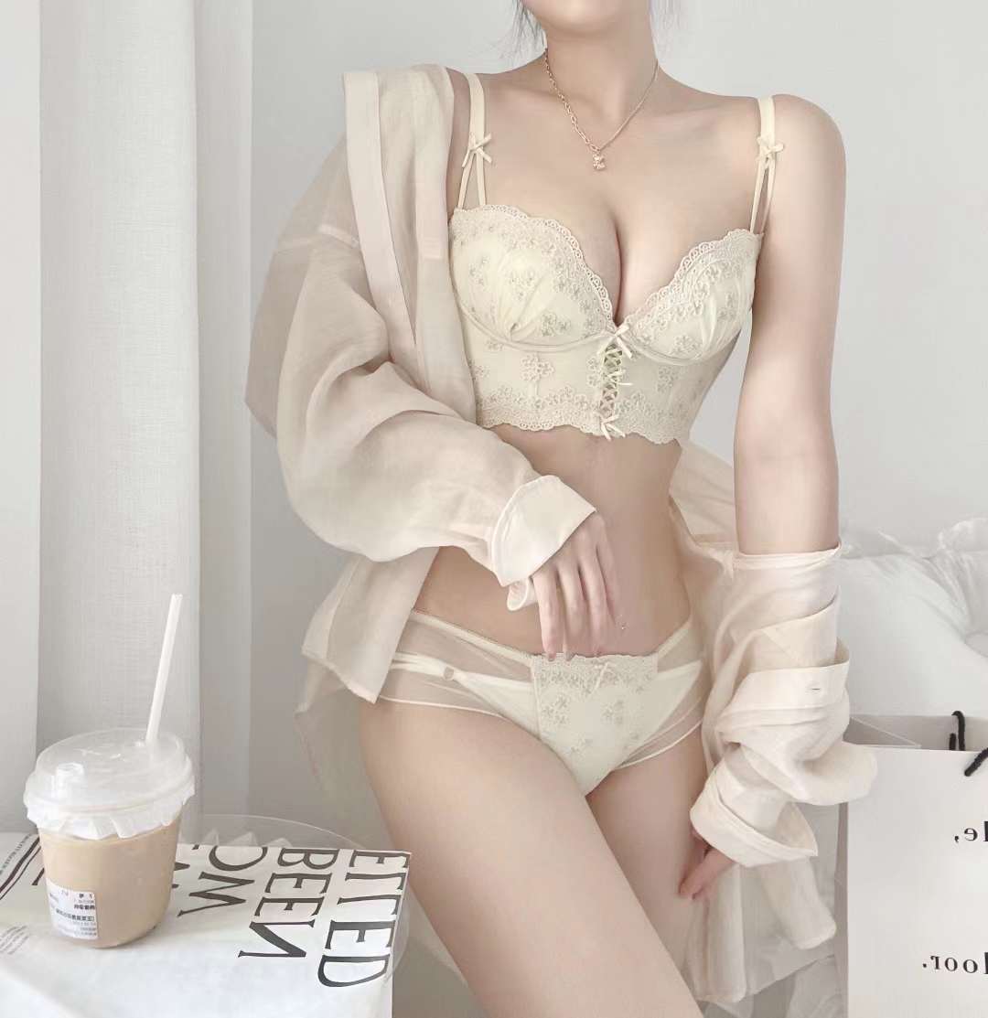 Satin · HZ IN-28 — adjustable lace bralette