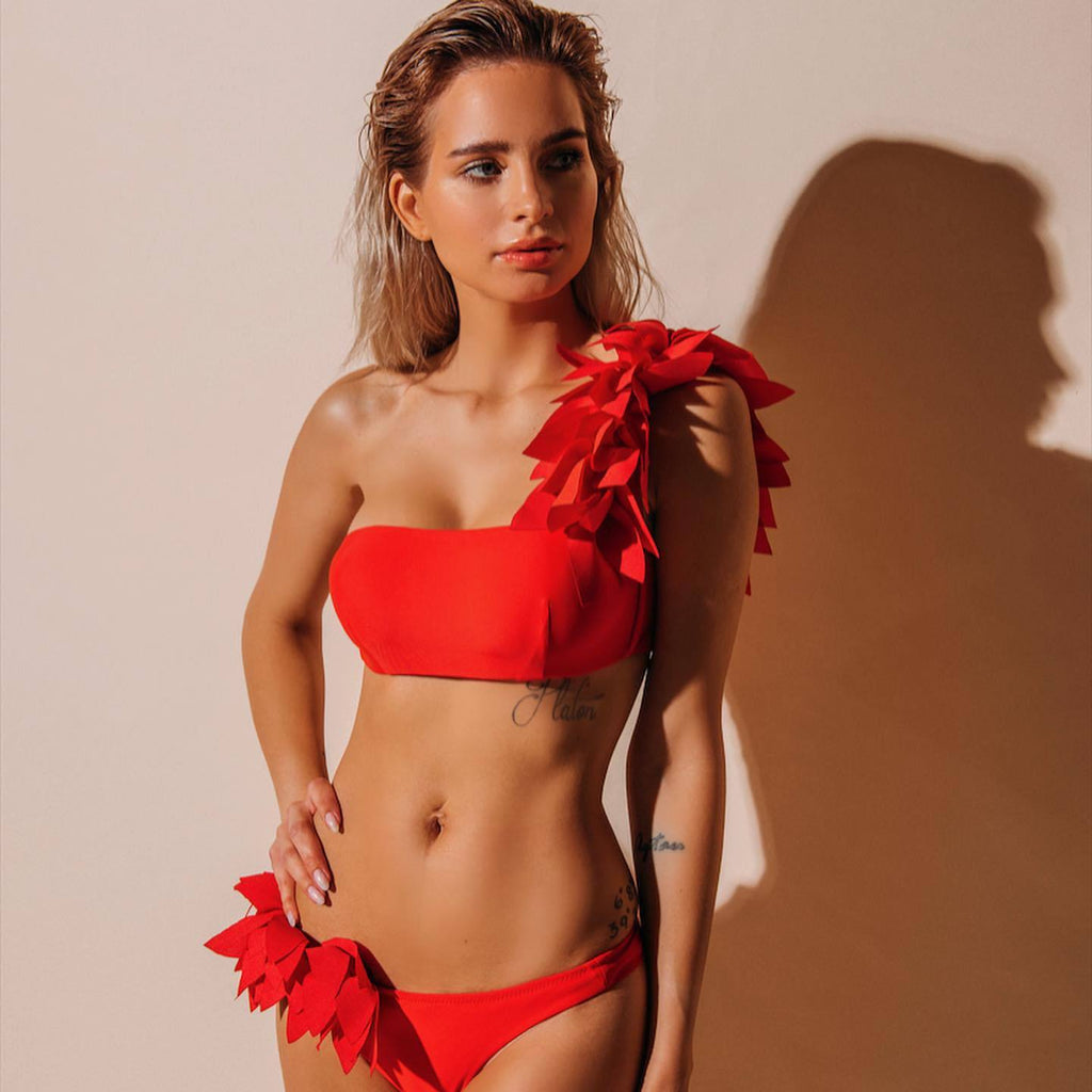 Spain · HZ NA-05 — Red bikini
