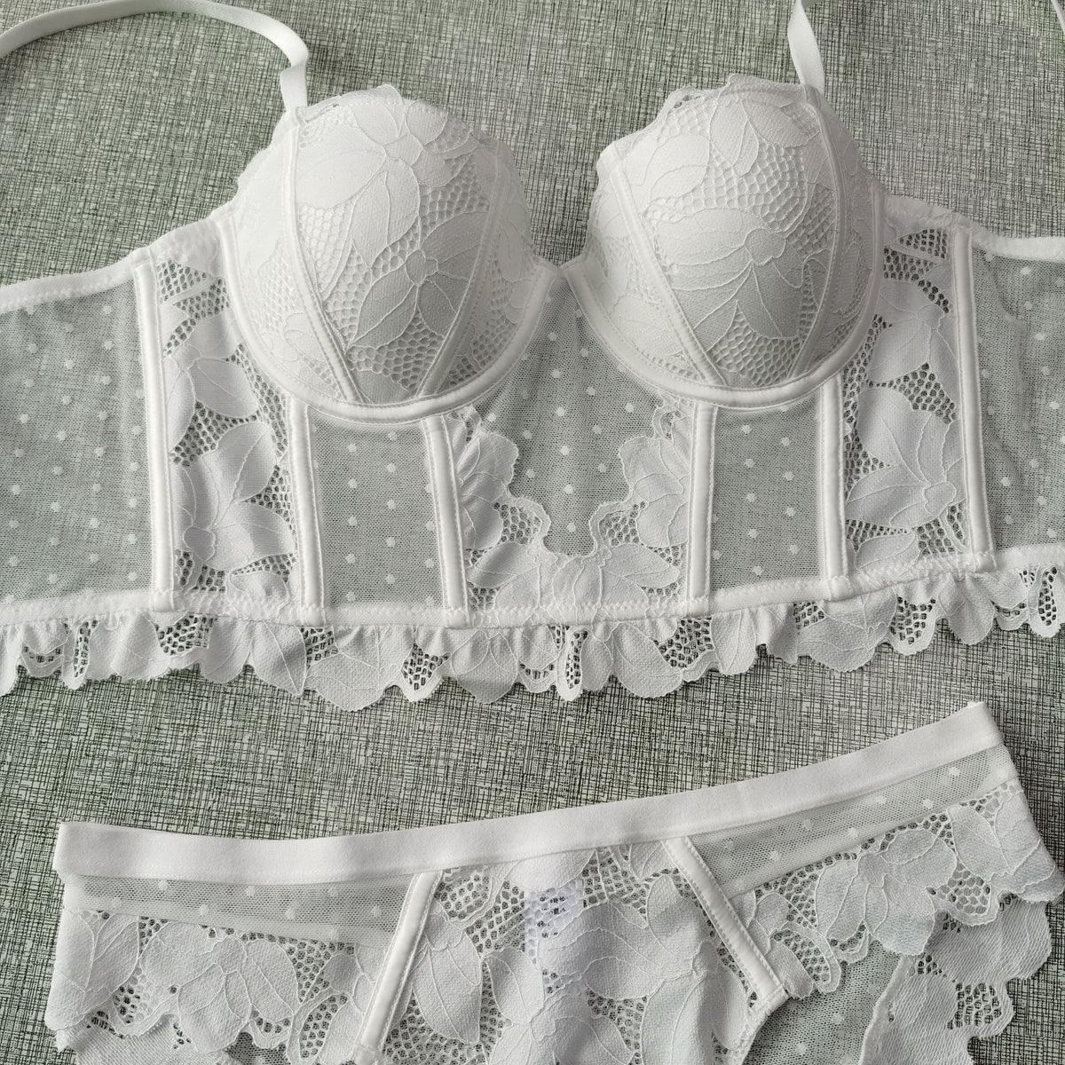 Rosée · HZ IN-340 — French lace half-cup set
