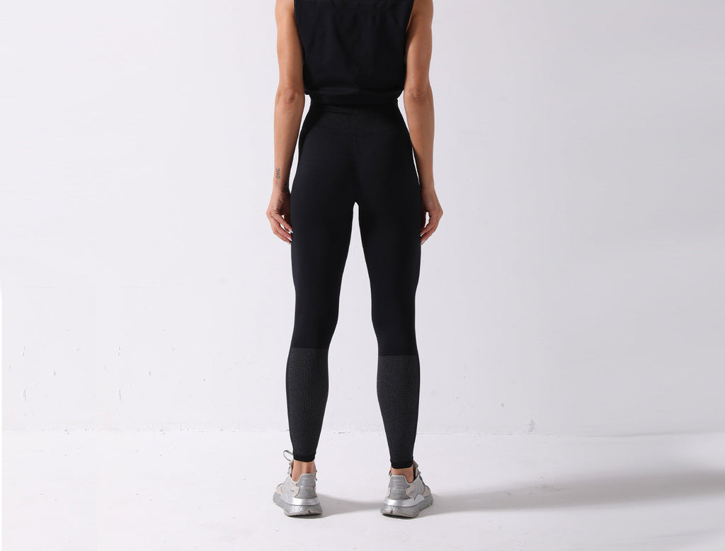 Black back, headless