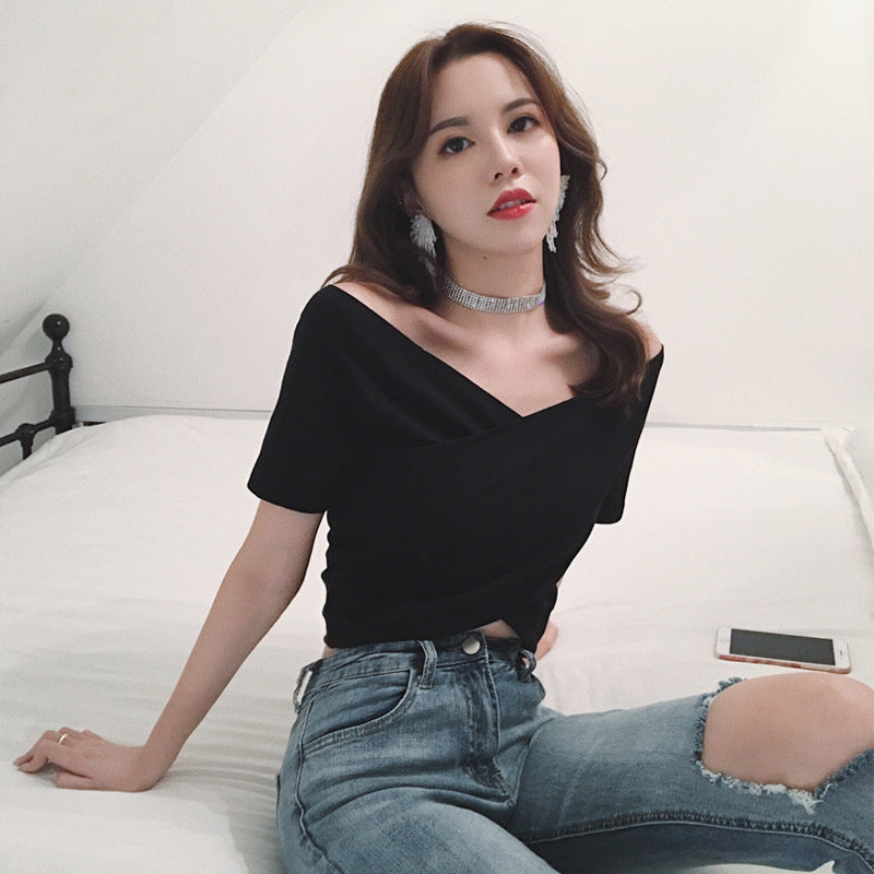 Sable · HZ TP-01 — V-neck wrap crop tee