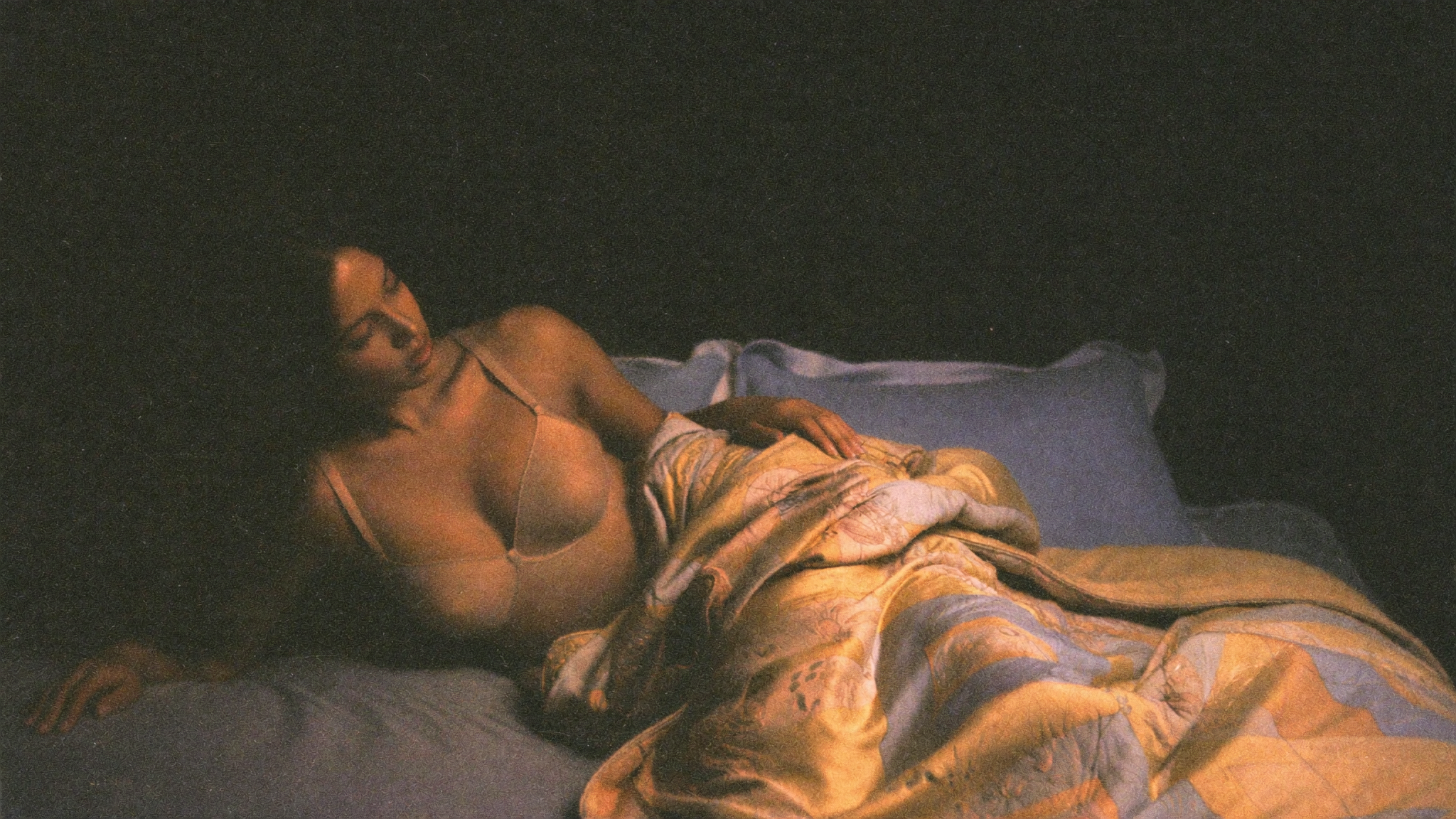 HIPEAZ Bed — boudoir warm